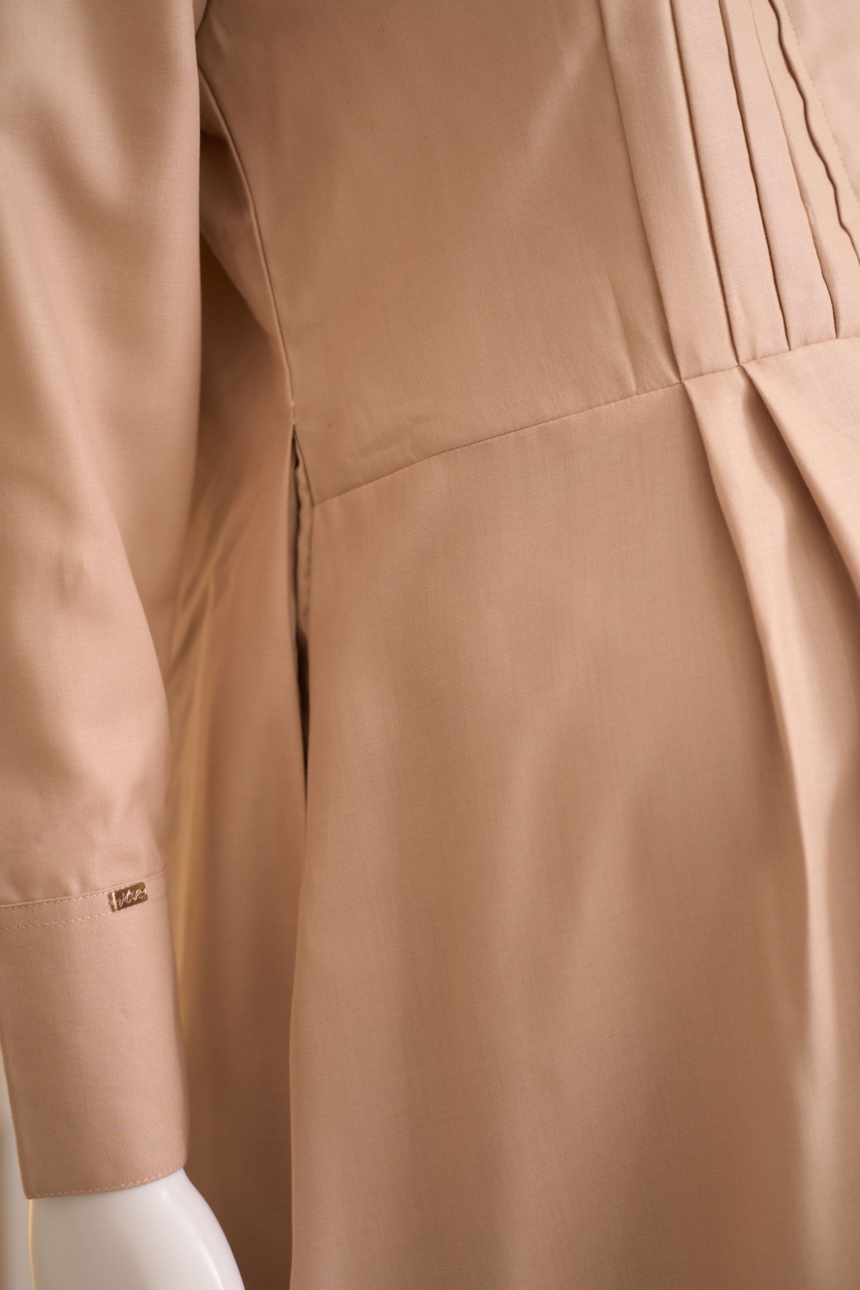 Sofia Pleated Lily in Cocoa - Image 4